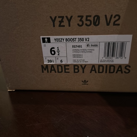 Yeezy Boost 350 V2 Hyperspace Size 6.5 main image 4